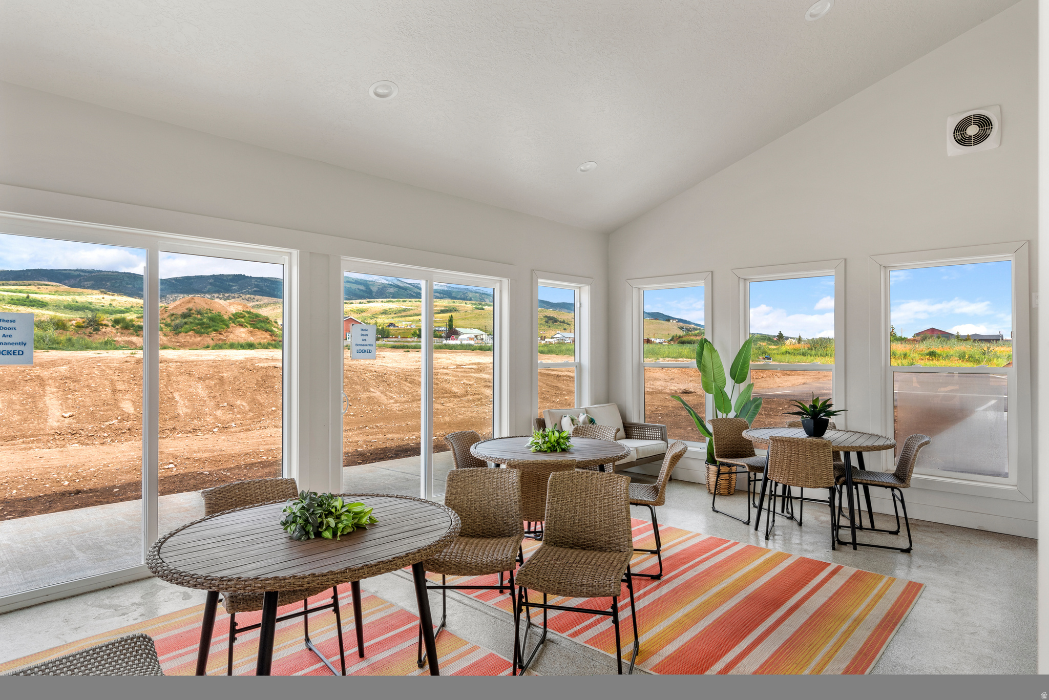 WATERDANCE - Residential