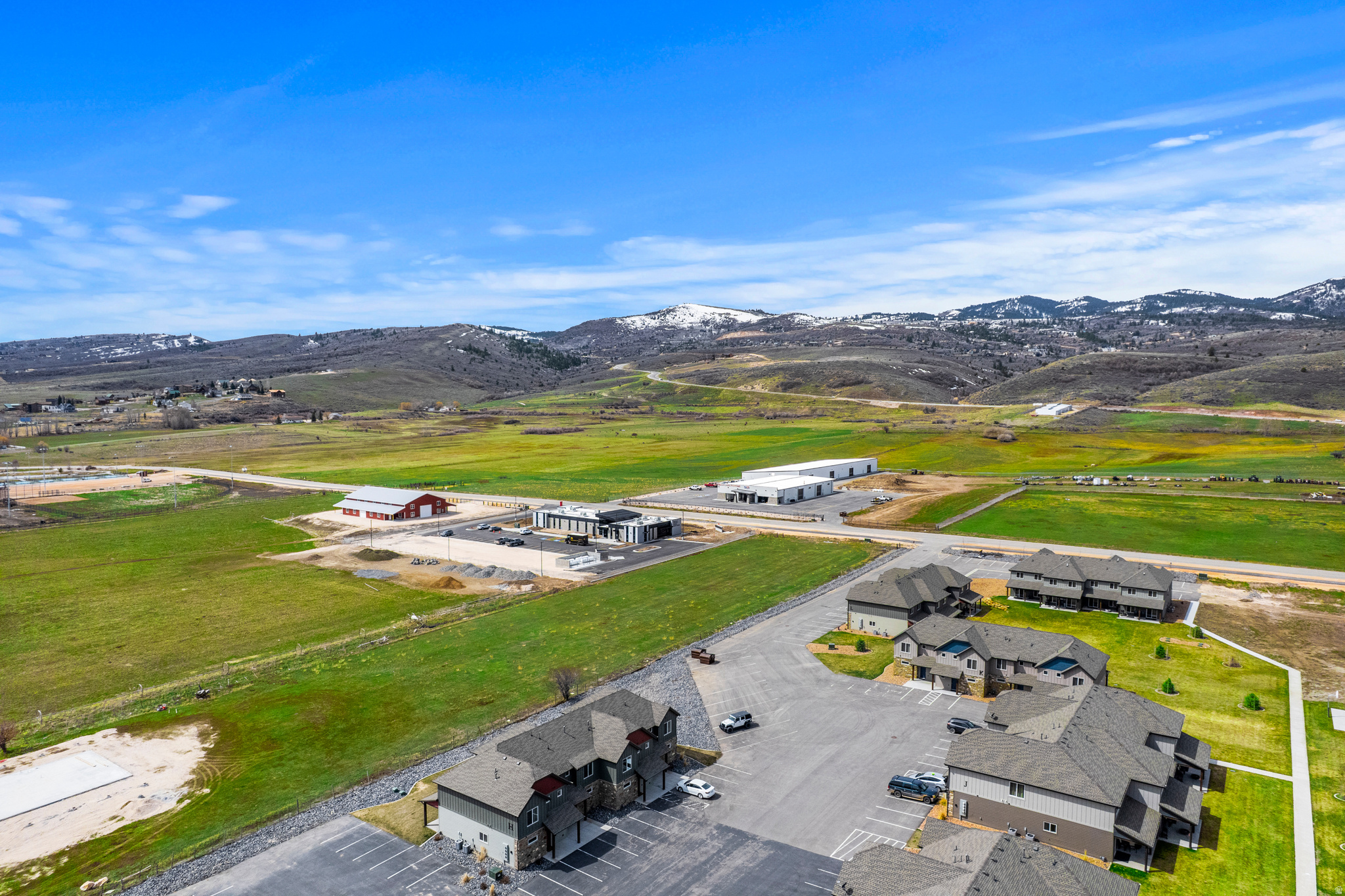 WATERDANCE - Residential