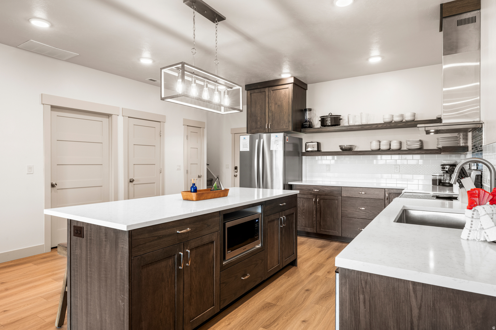 WATERDANCE - Residential