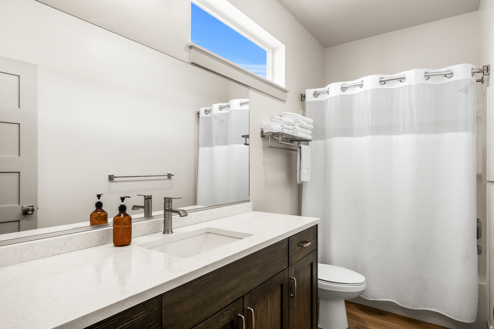 WATERDANCE - Residential