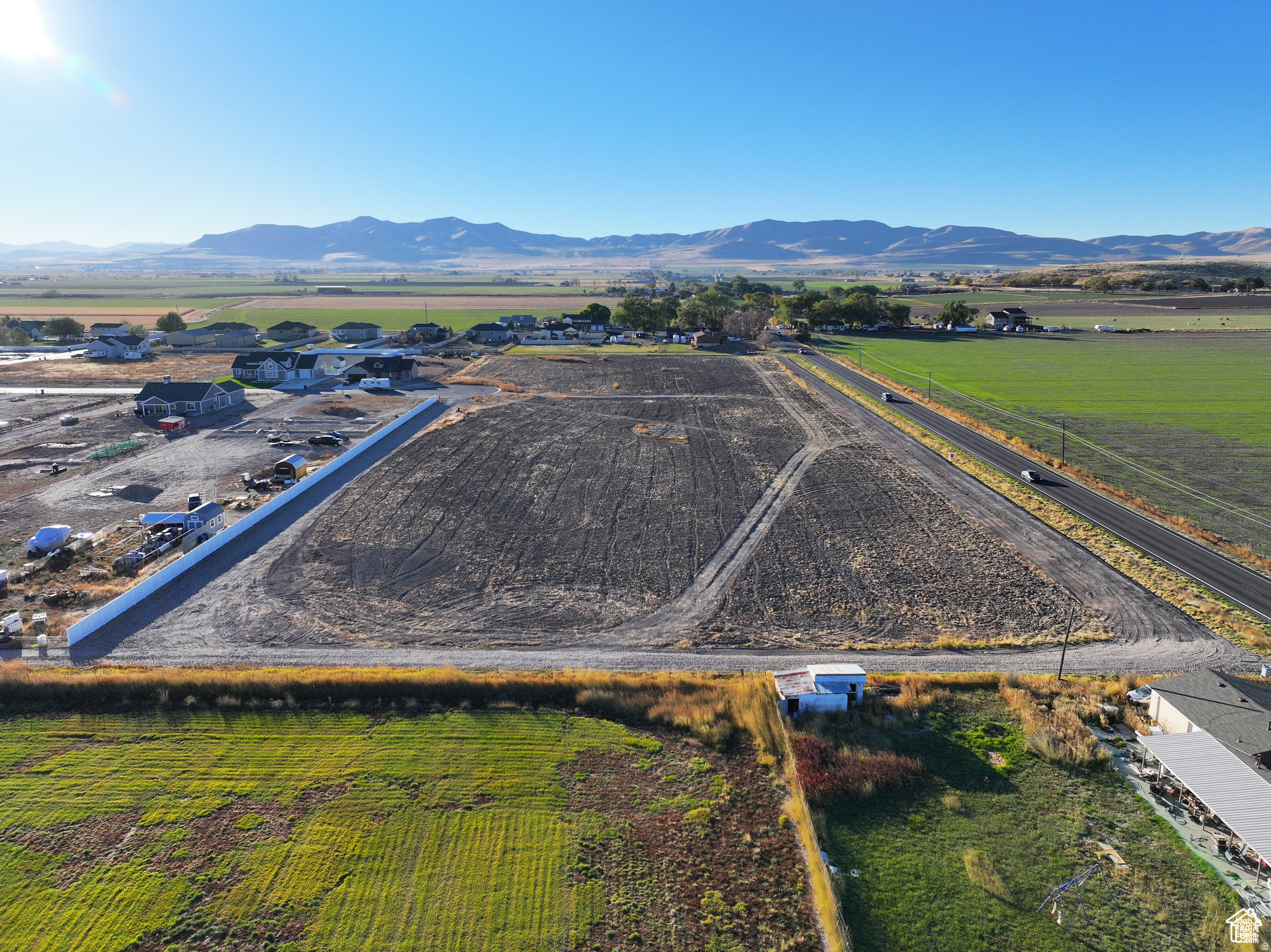 BECKAMS EDGE PHASE 2 - Land