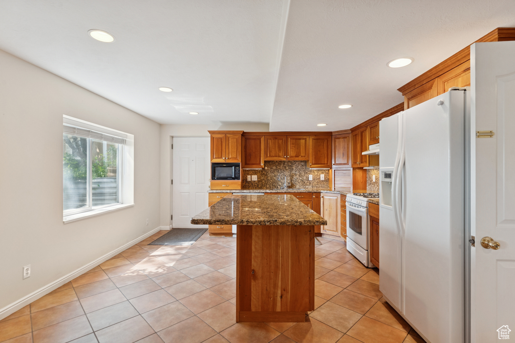 TAYLORS COVE PH 1 - Residential
