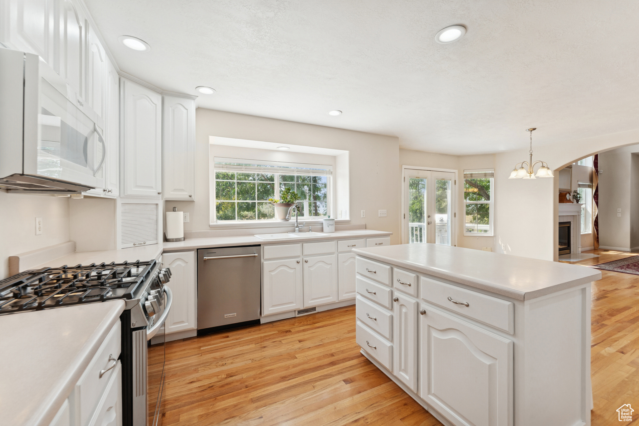 TAYLORS COVE PH 1 - Residential