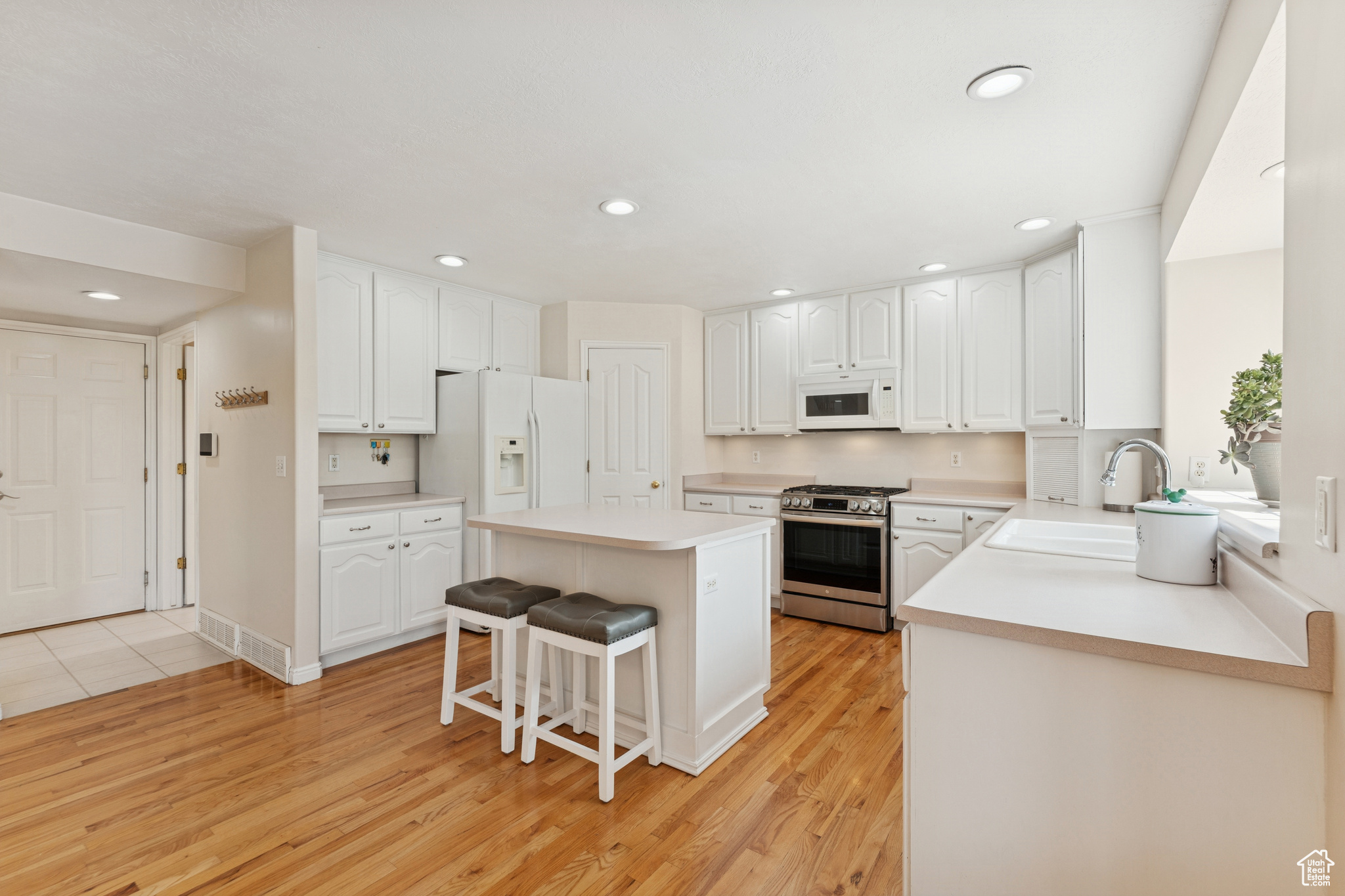 TAYLORS COVE PH 1 - Residential