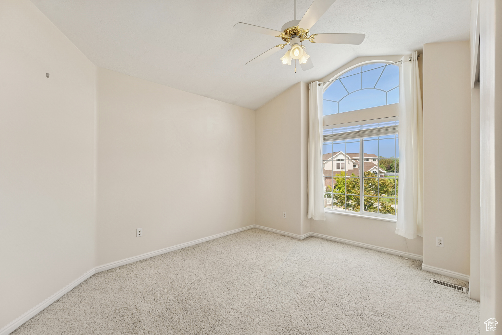 TAYLORS COVE PH 1 - Residential