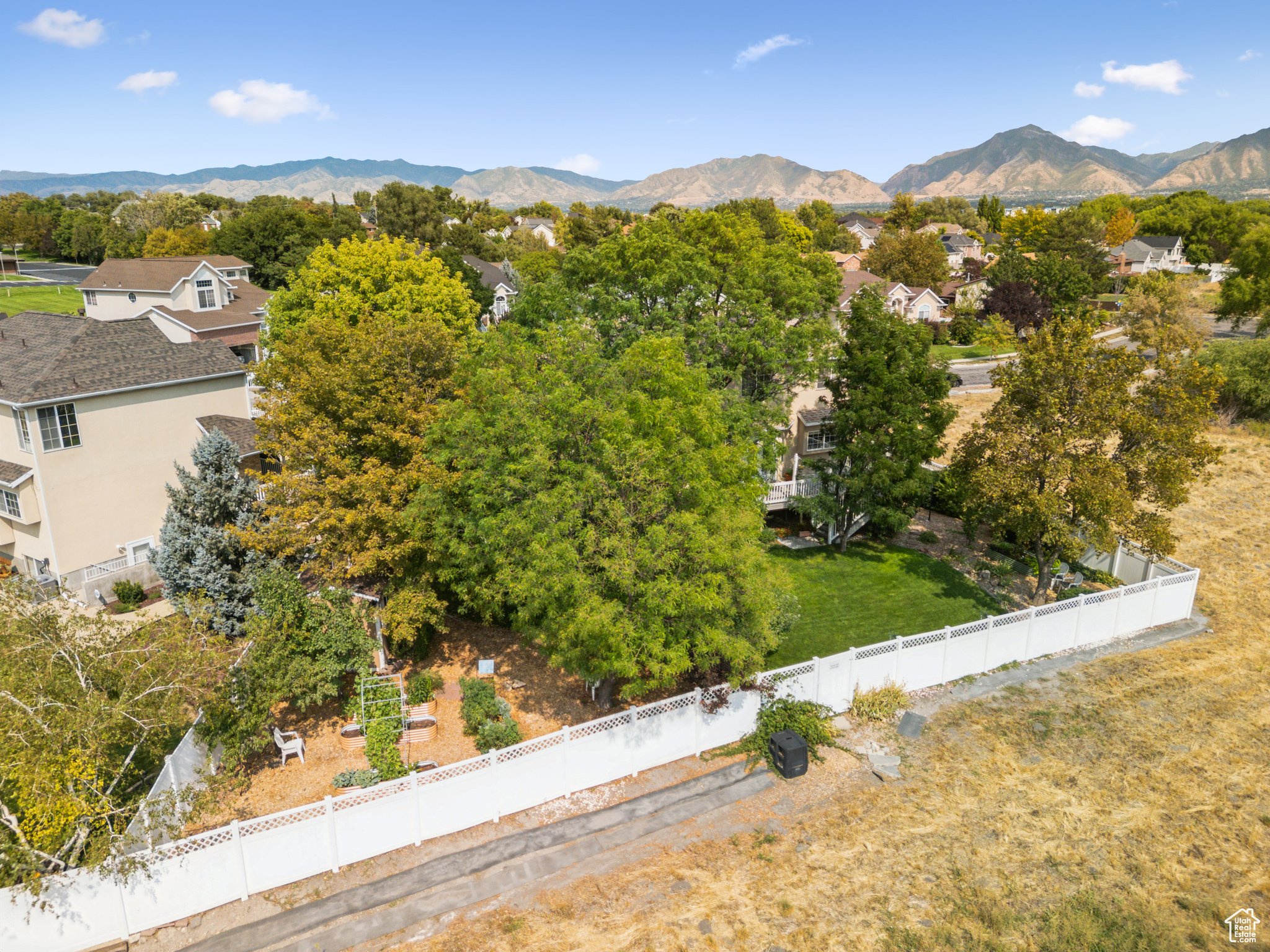 TAYLORS COVE PH 1 - Residential