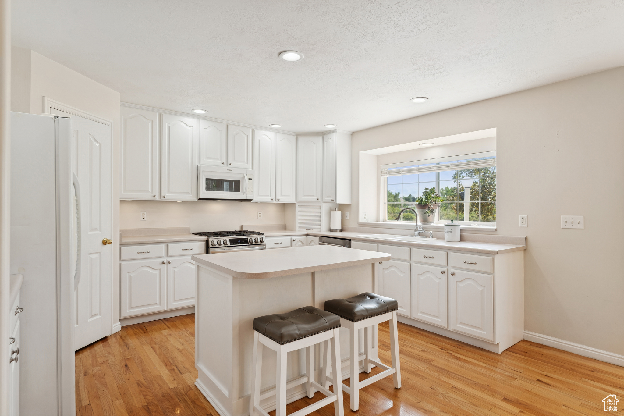 TAYLORS COVE PH 1 - Residential