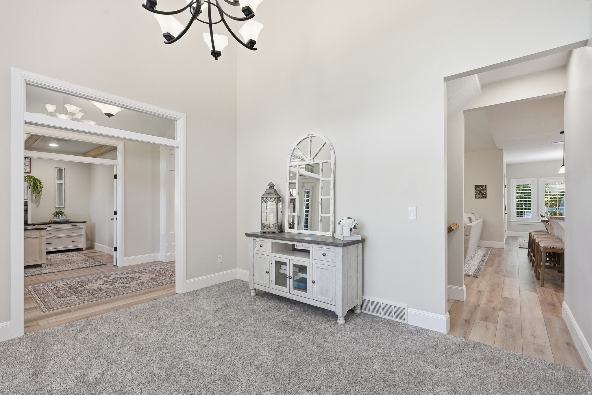 STONESHIRE - Residential