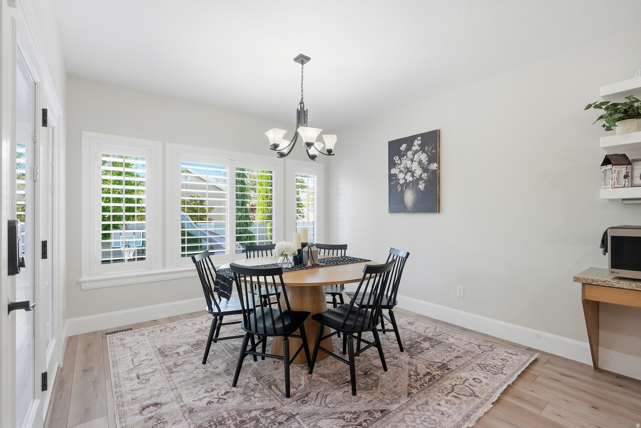 STONESHIRE - Residential