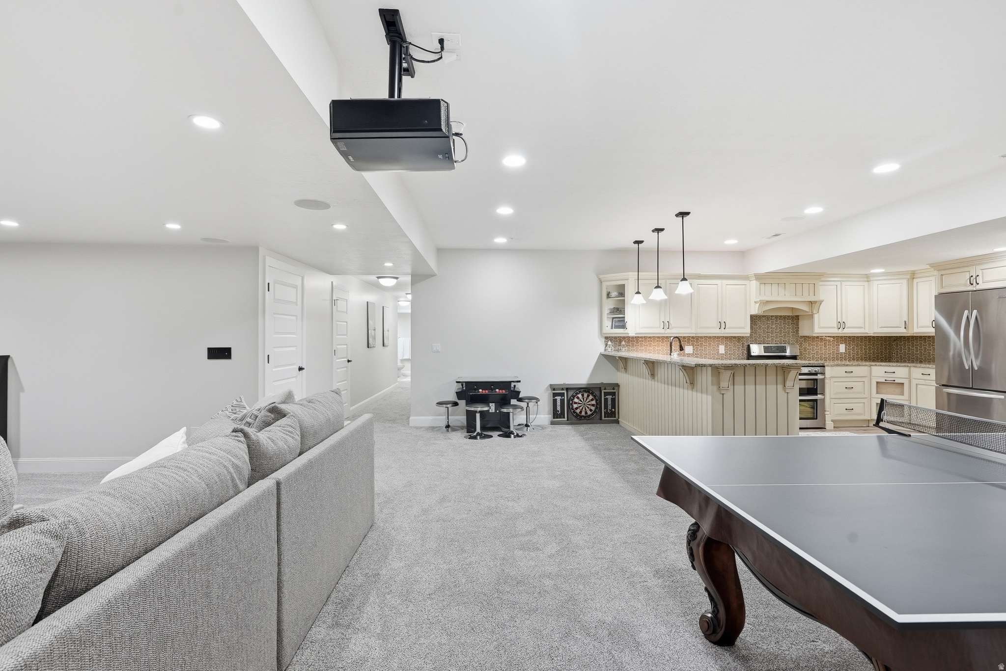 STONESHIRE - Residential