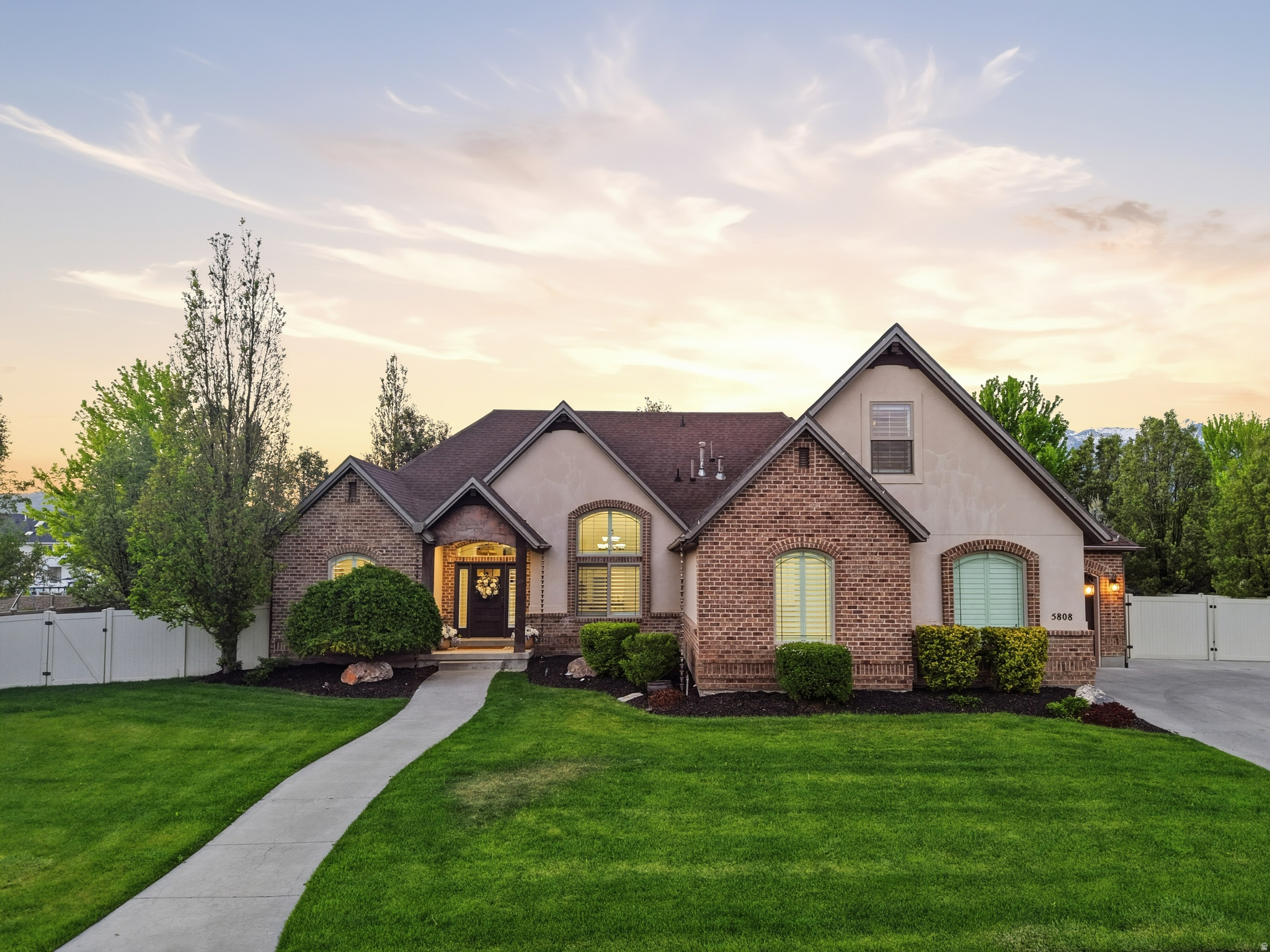 STONESHIRE - Residential