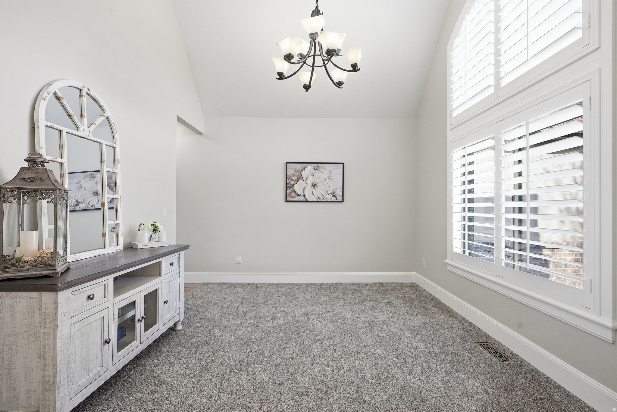 STONESHIRE - Residential