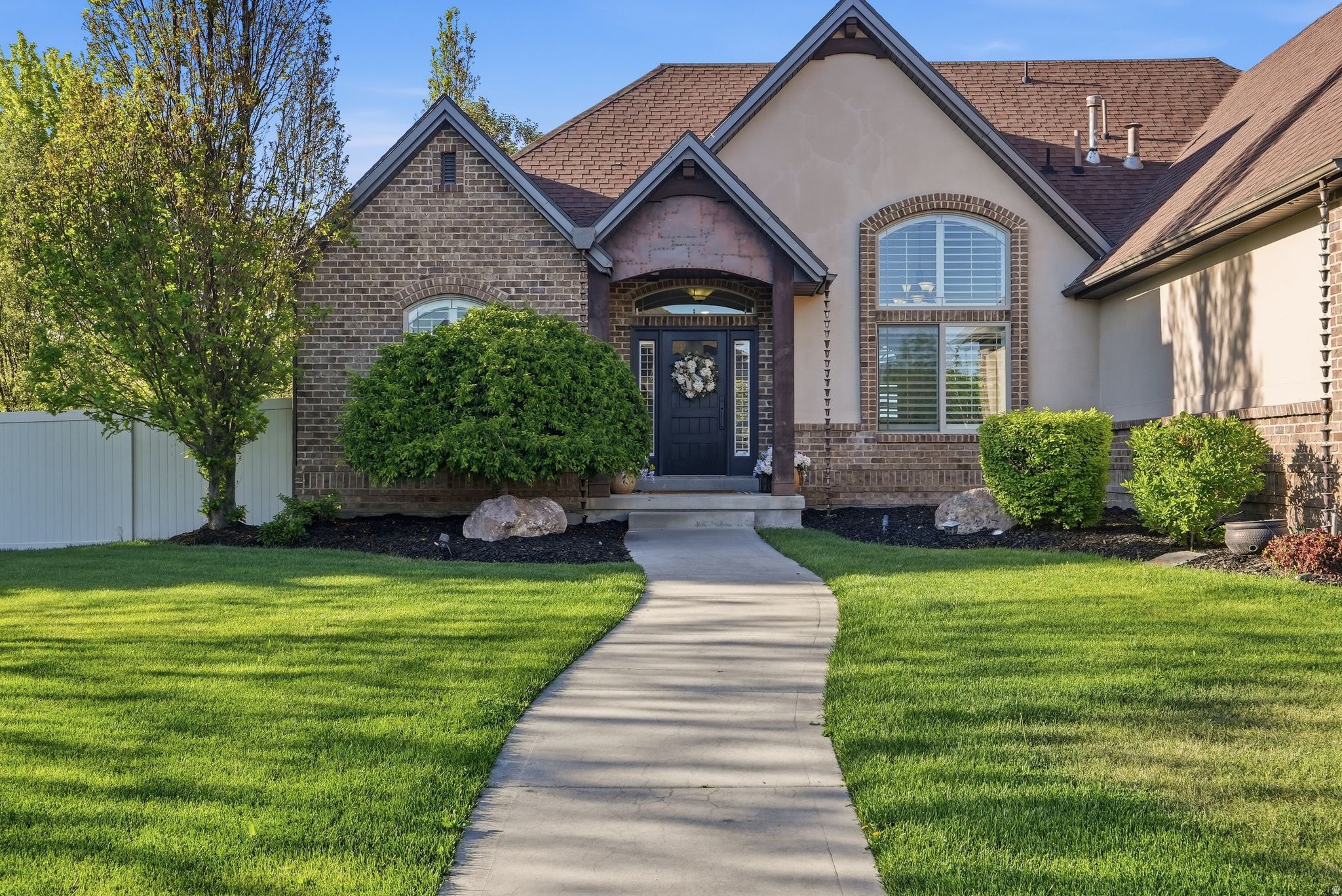 STONESHIRE - Residential