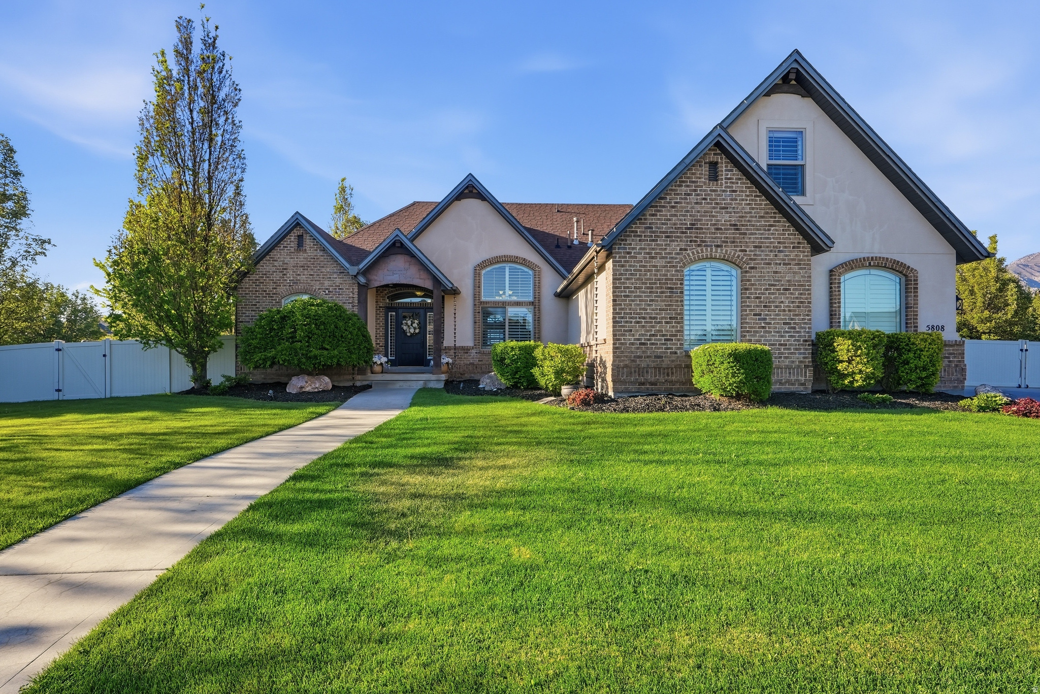 STONESHIRE - Residential