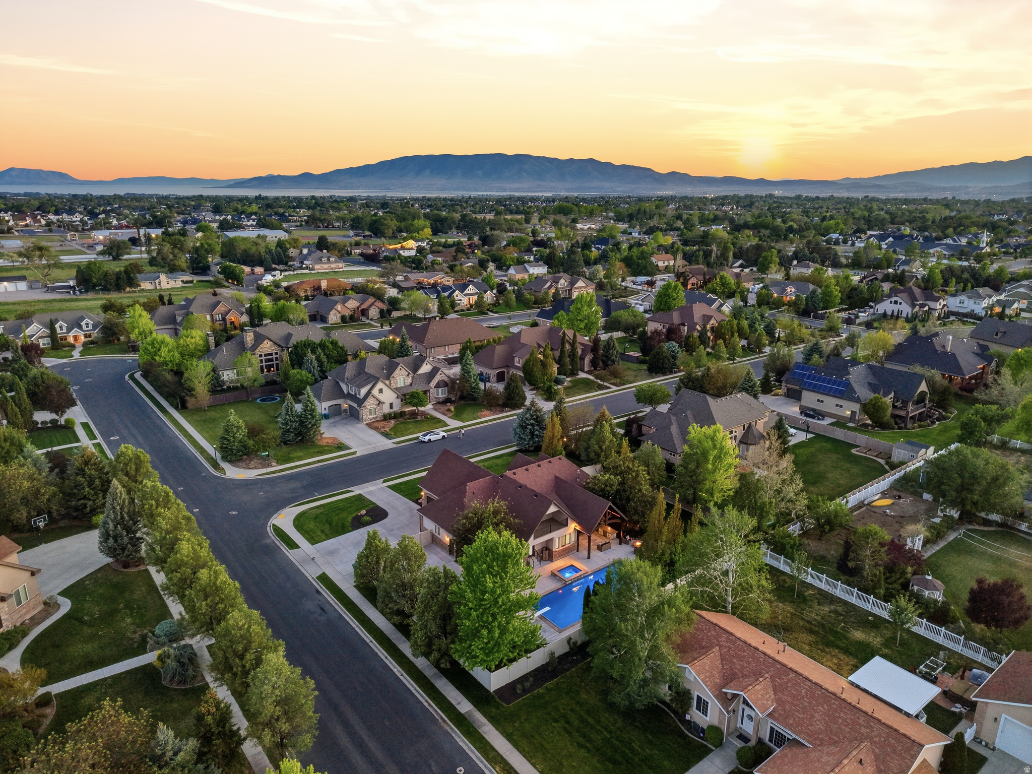 STONESHIRE - Residential