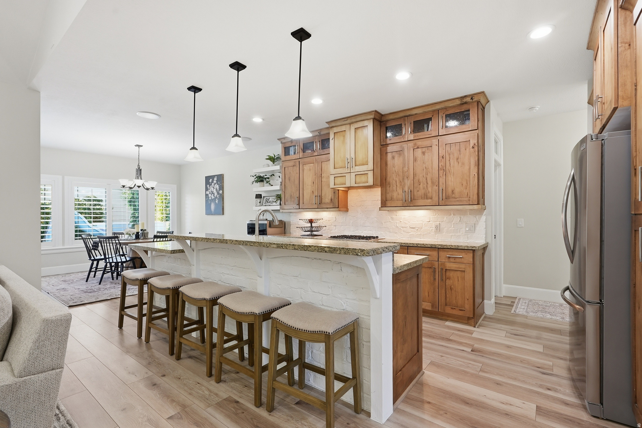 STONESHIRE - Residential