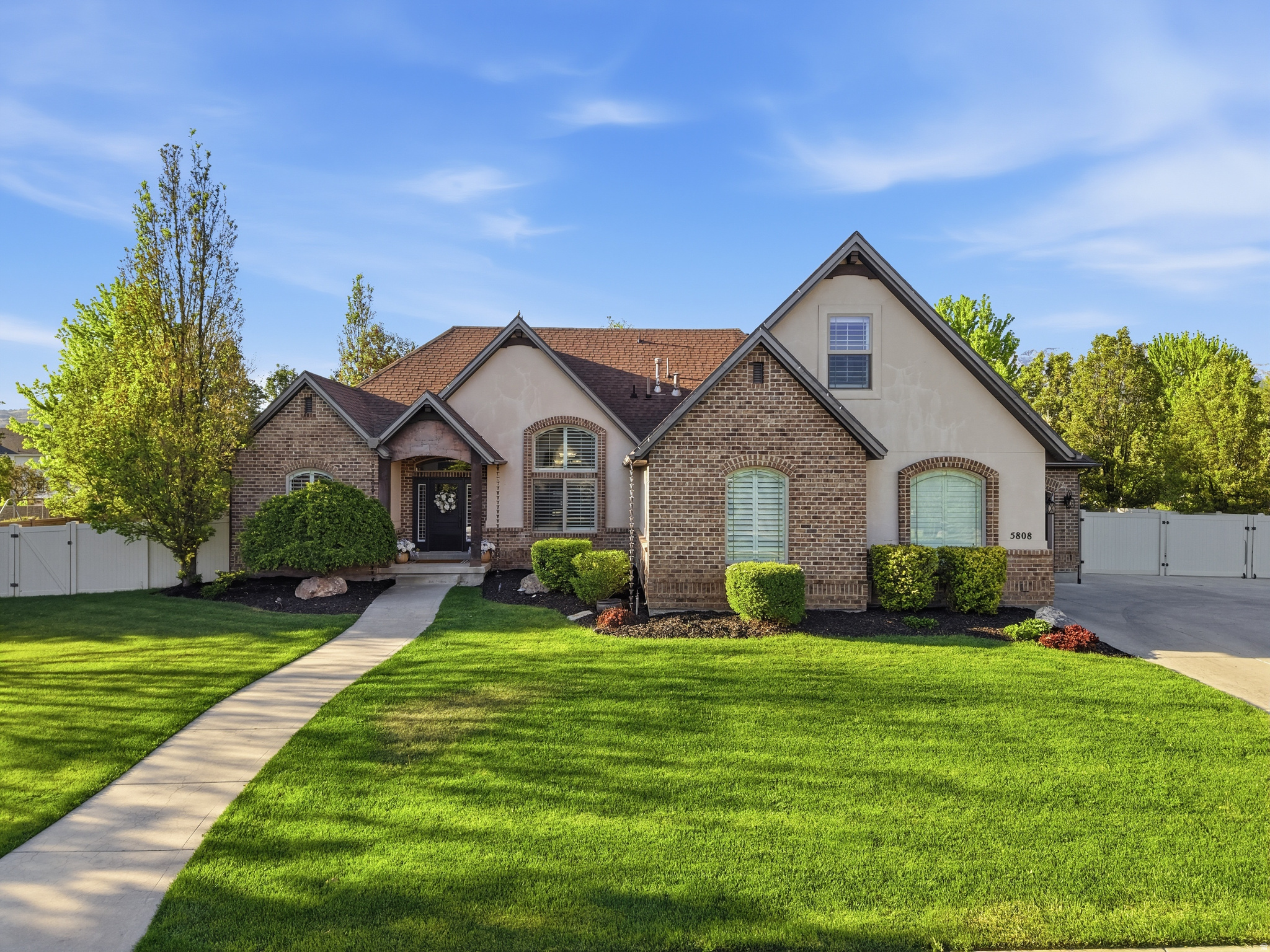 STONESHIRE - Residential
