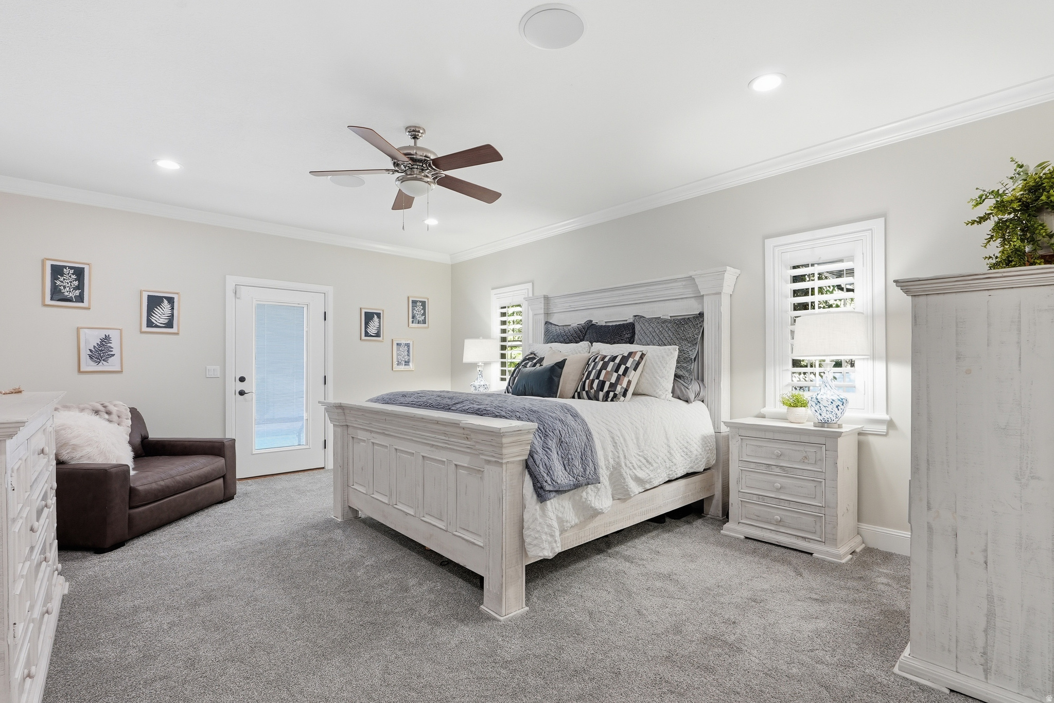 STONESHIRE - Residential