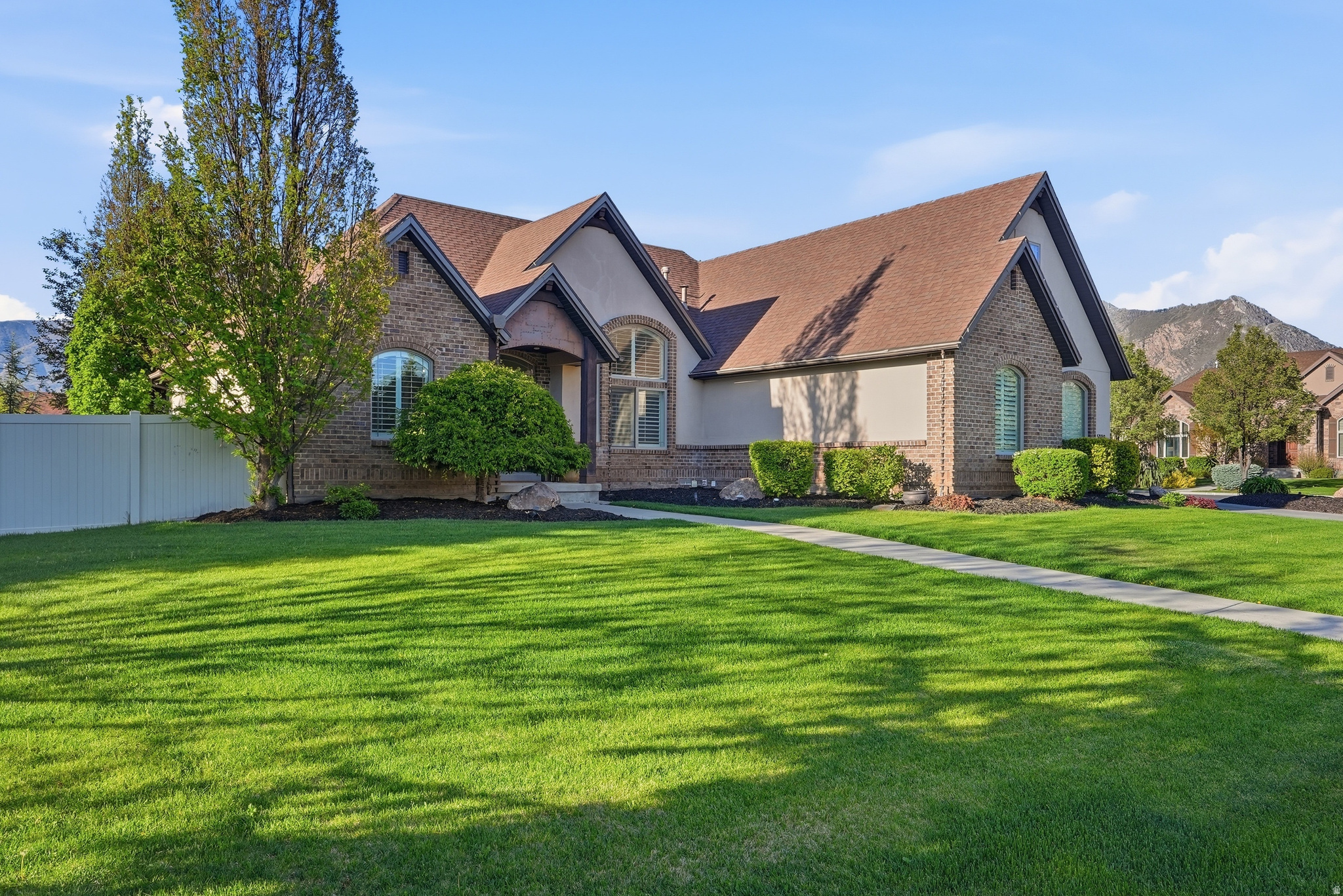 STONESHIRE - Residential