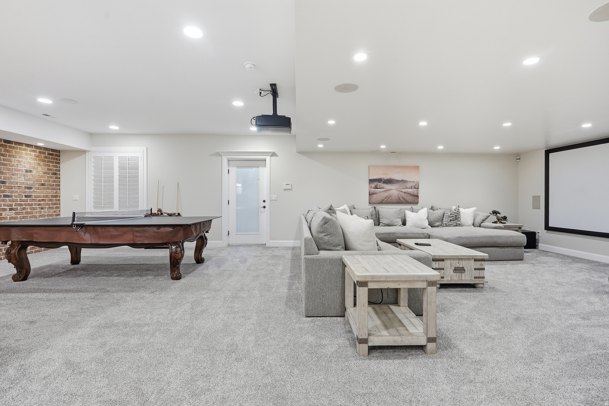 STONESHIRE - Residential