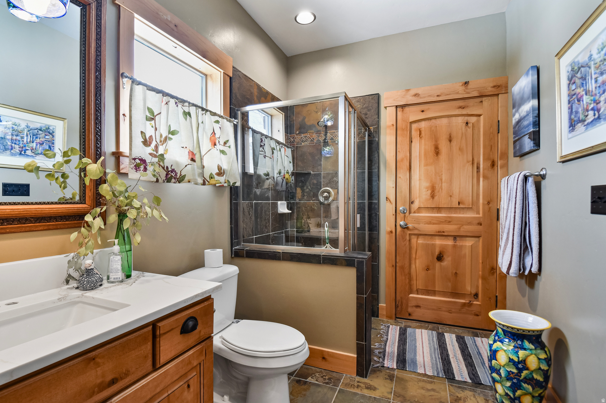 BLACK ROCK RIDGE - Residential