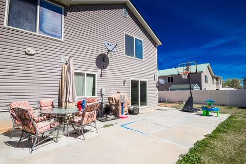 Tiny photo for 2933 W BORAH WAY, Vernal, UT 84078 (MLS # 2148717)