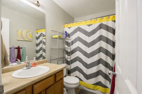 Tiny photo for 2933 W BORAH WAY, Vernal, UT 84078 (MLS # 2148717)
