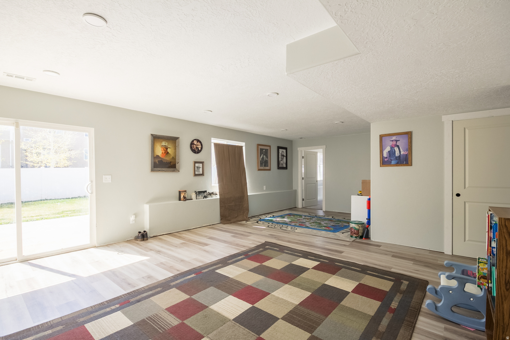 MAYFAIR MEADOWS - Residential