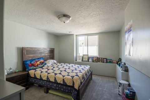 Tiny photo for 2933 W BORAH WAY, Vernal, UT 84078 (MLS # 2148717)