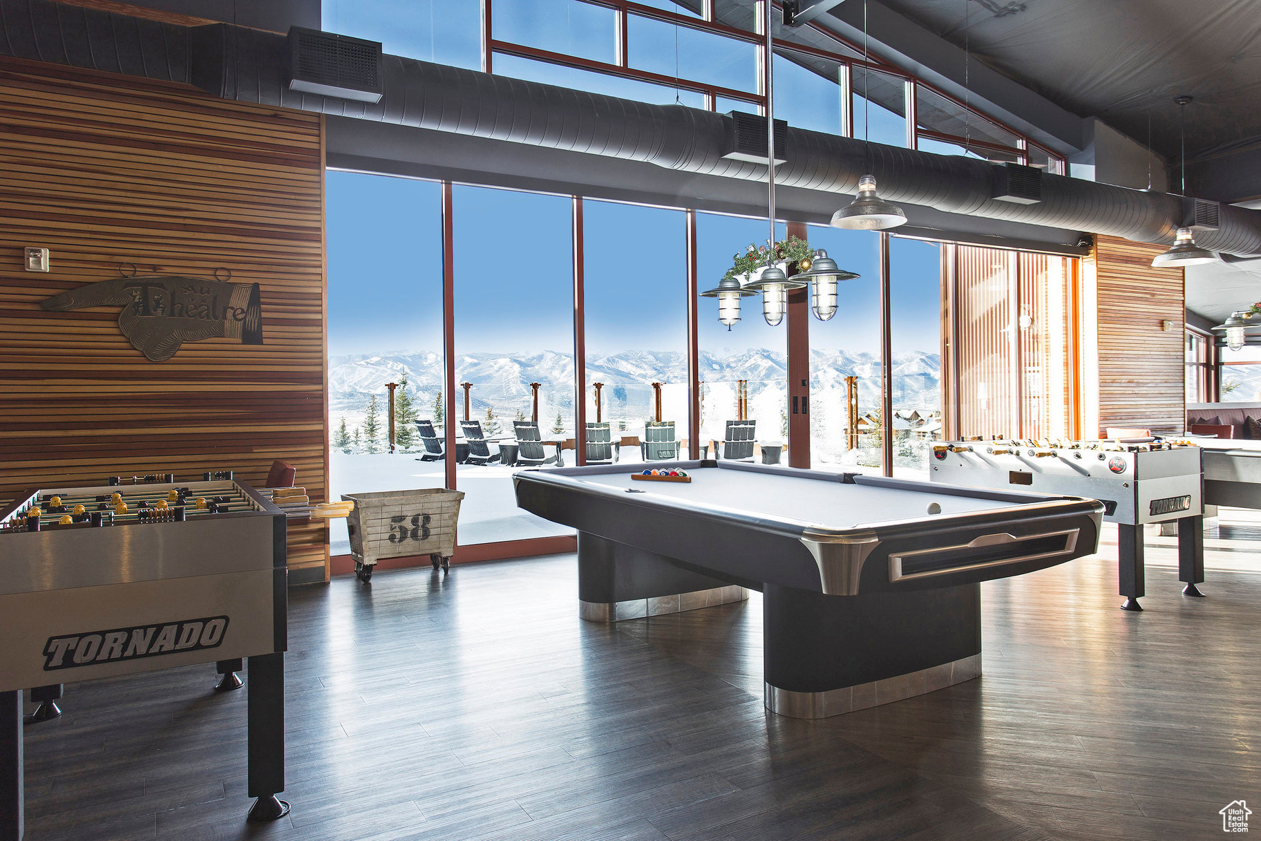 PROMONTORY / SIGNAL HILL - Residential