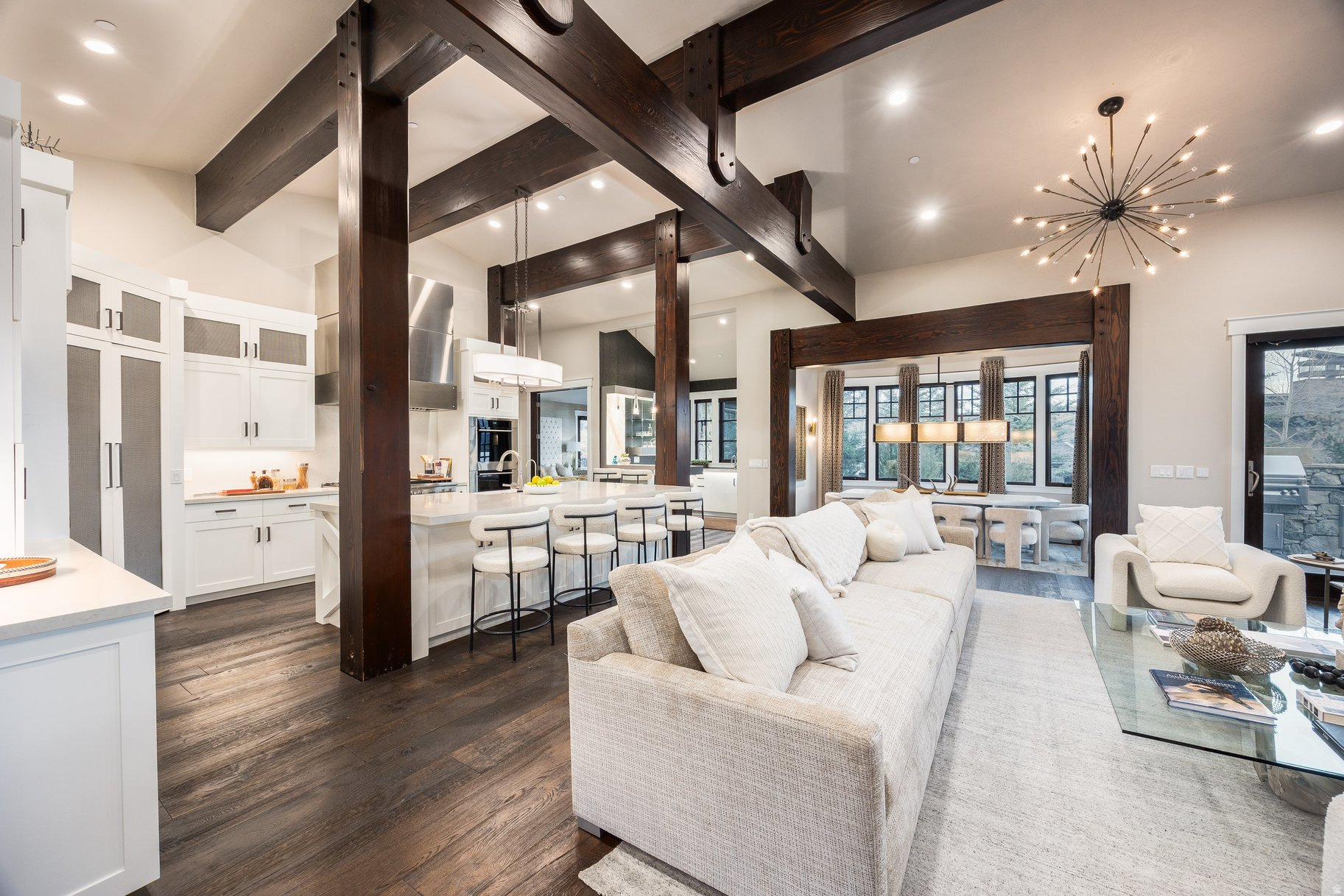 PROMONTORY / SIGNAL HILL - Residential