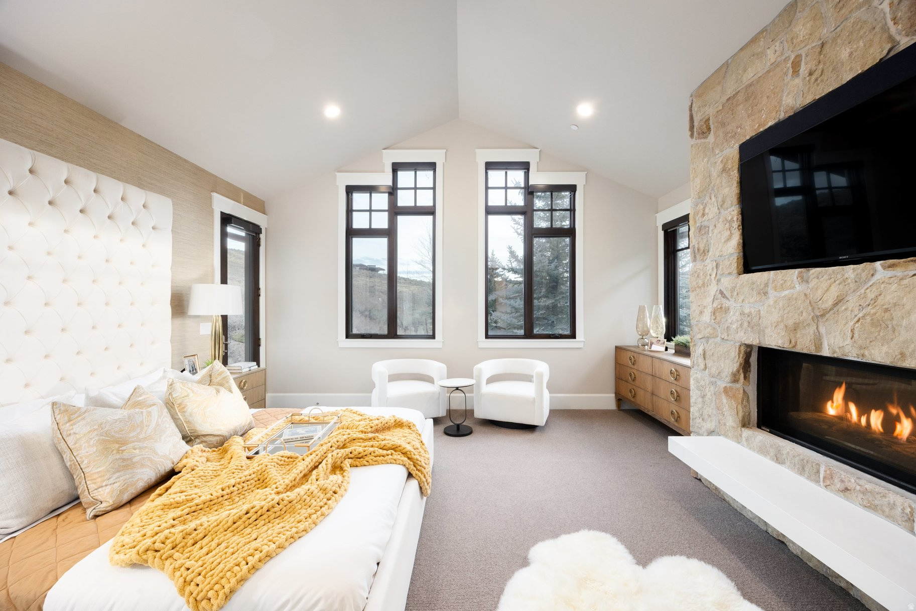 PROMONTORY / SIGNAL HILL - Residential