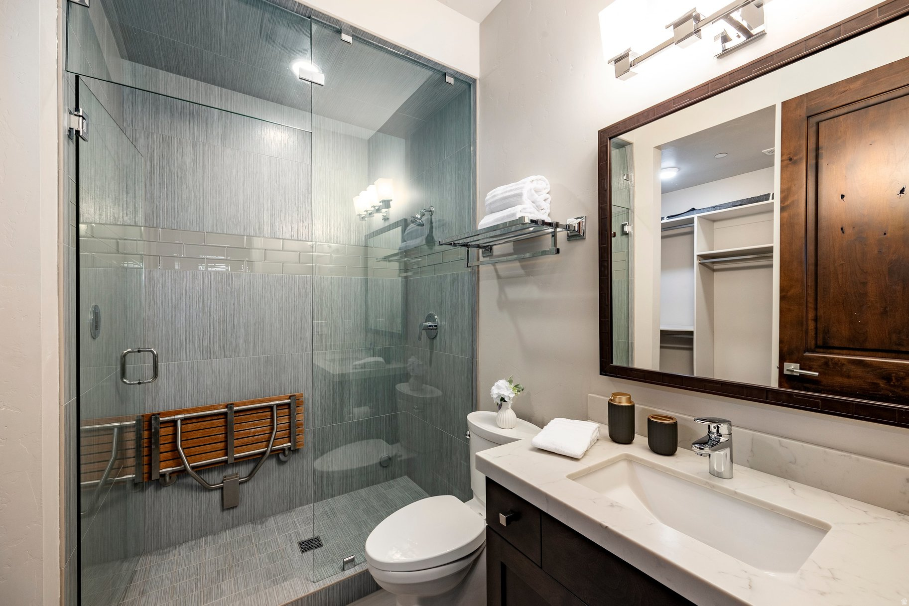 PROMONTORY / SIGNAL HILL - Residential