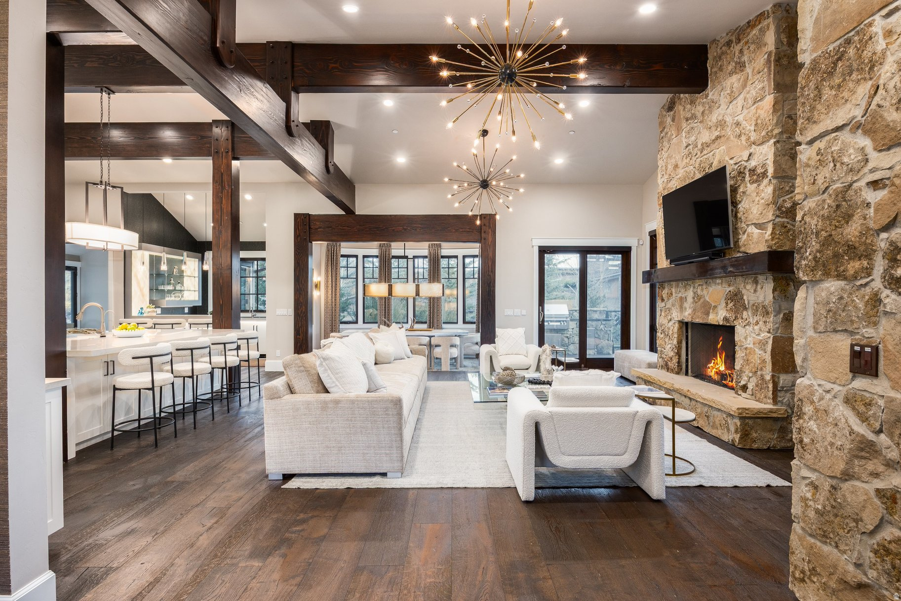 PROMONTORY / SIGNAL HILL - Residential