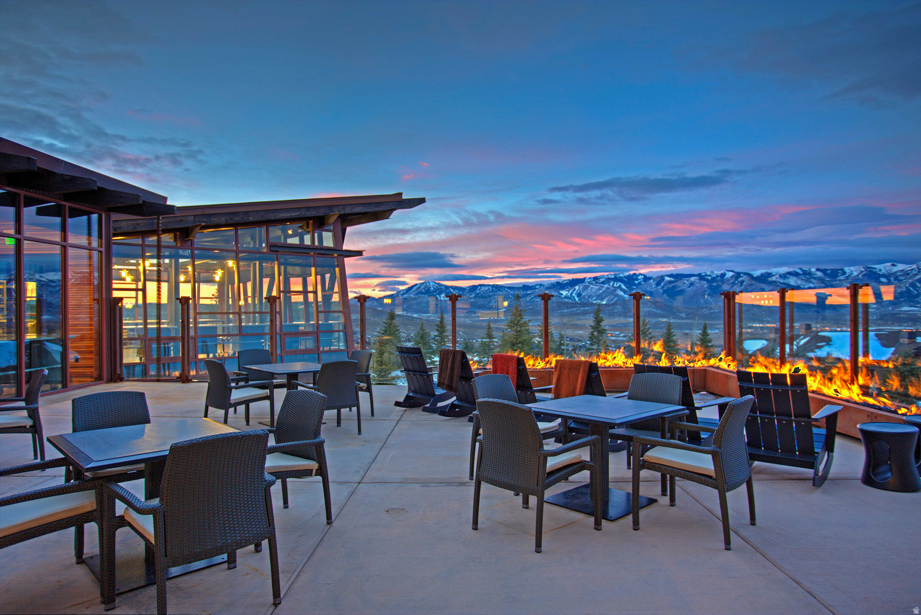 PROMONTORY / SIGNAL HILL - Residential