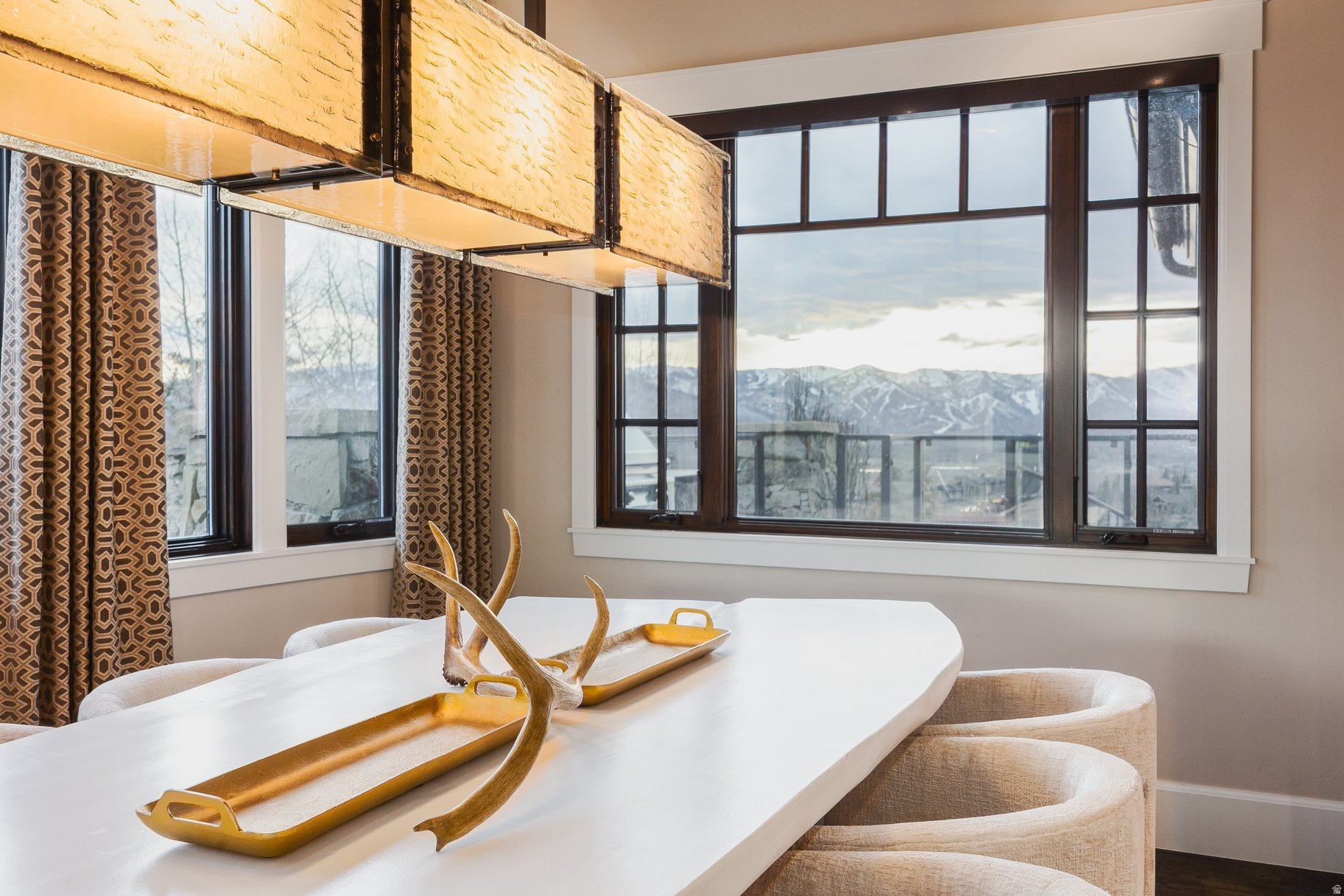 PROMONTORY / SIGNAL HILL - Residential