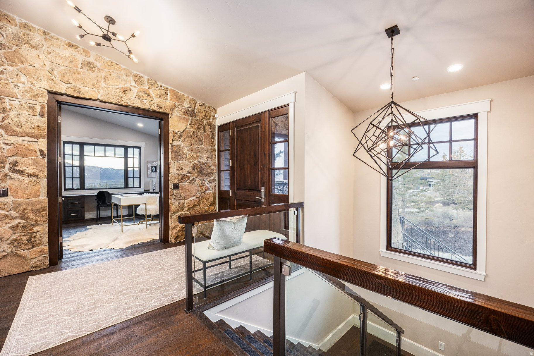 PROMONTORY / SIGNAL HILL - Residential