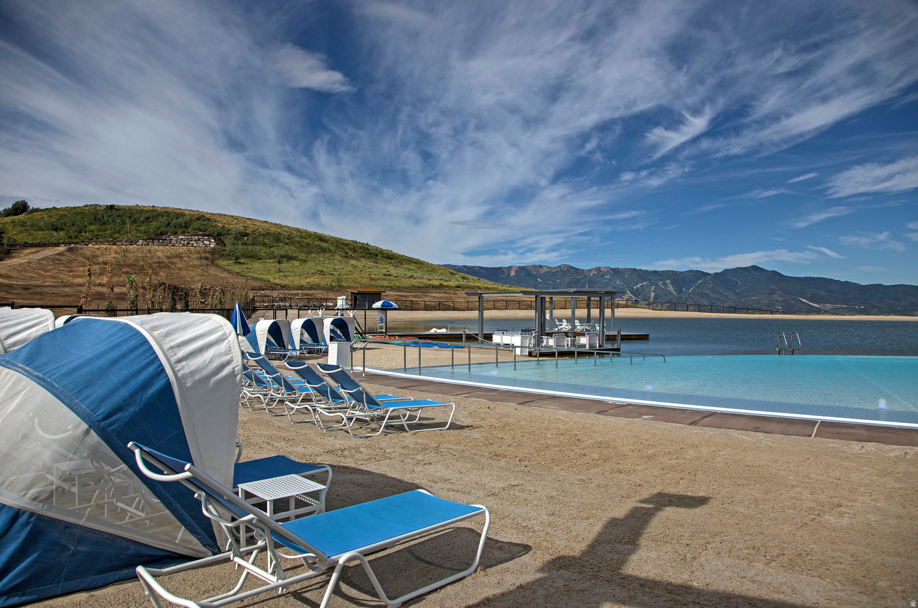 PROMONTORY / SIGNAL HILL - Residential