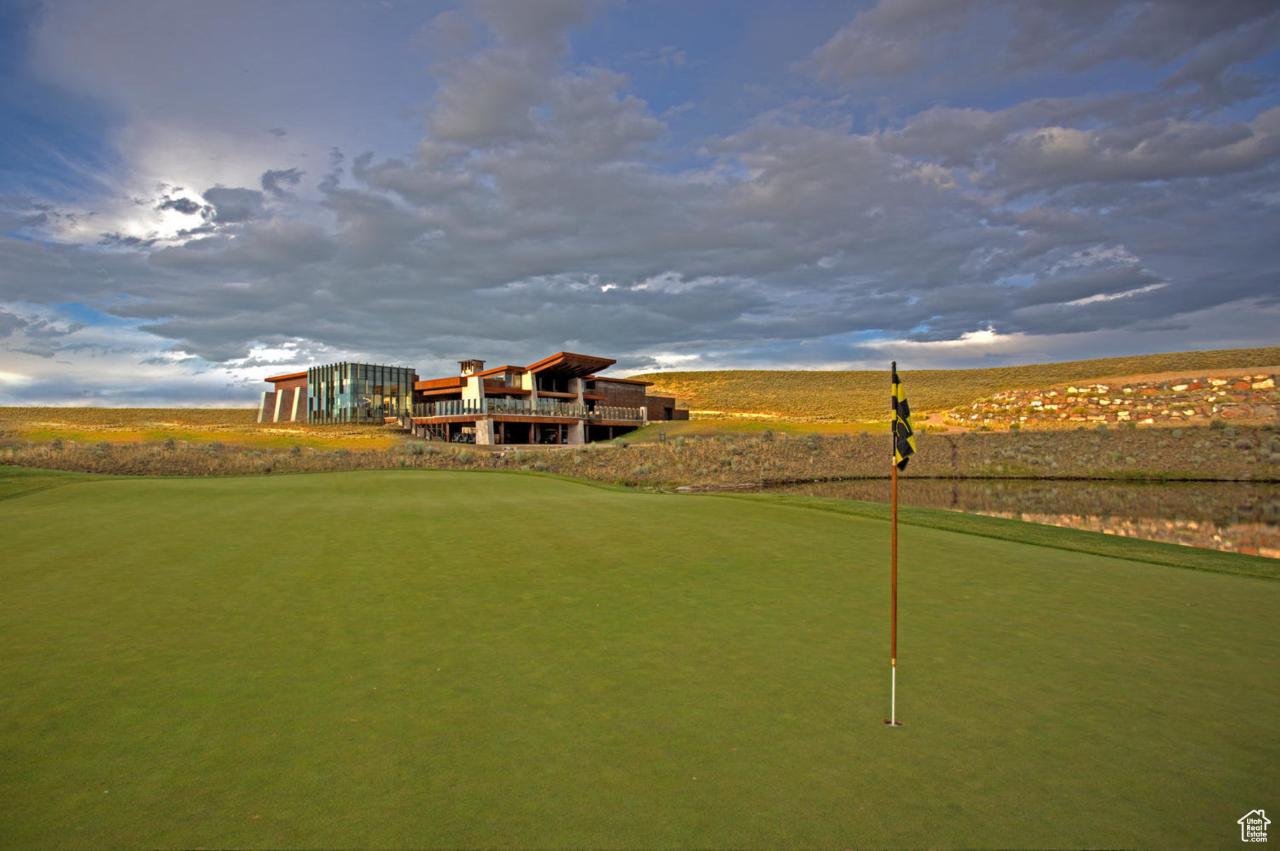 PROMONTORY / SIGNAL HILL - Residential