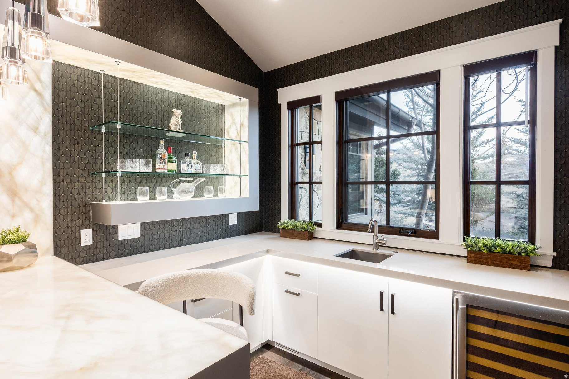 PROMONTORY / SIGNAL HILL - Residential