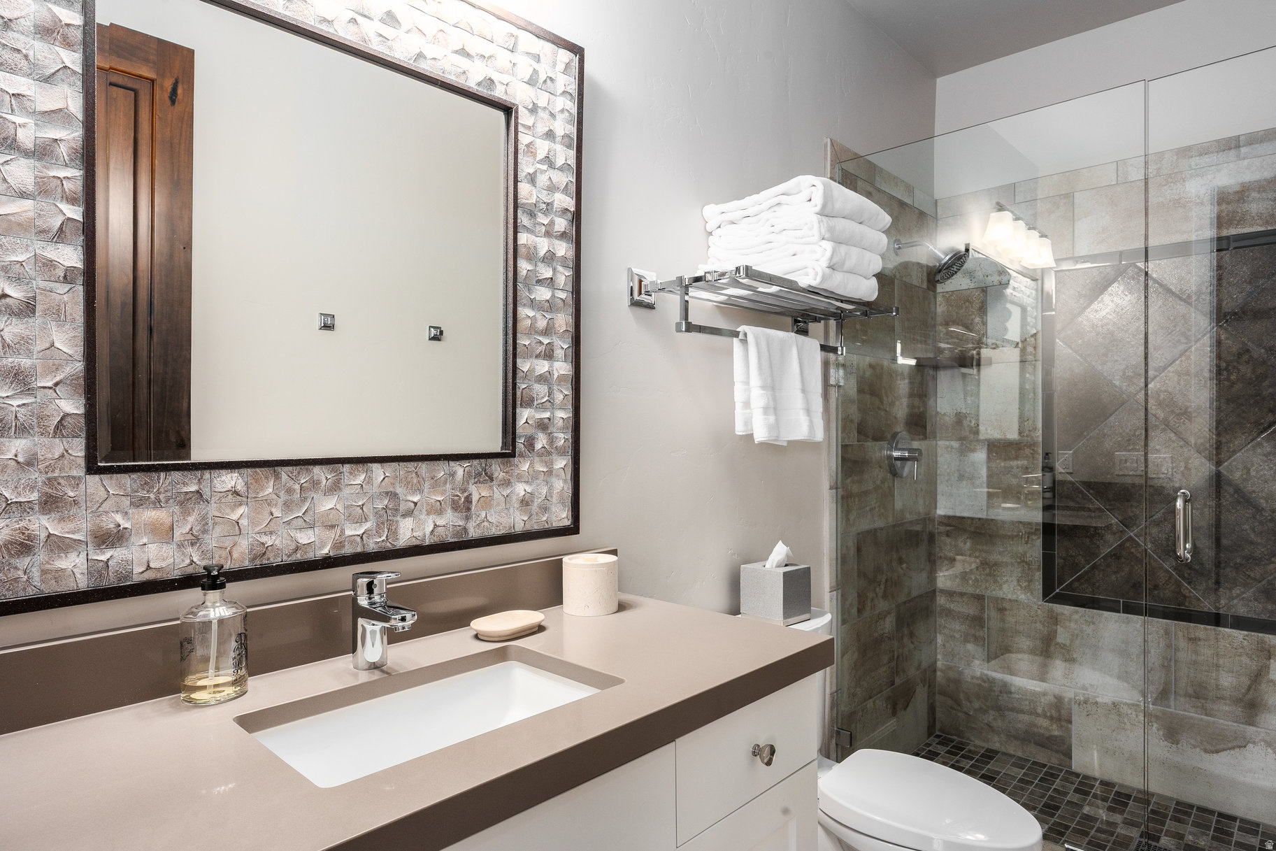 PROMONTORY / SIGNAL HILL - Residential