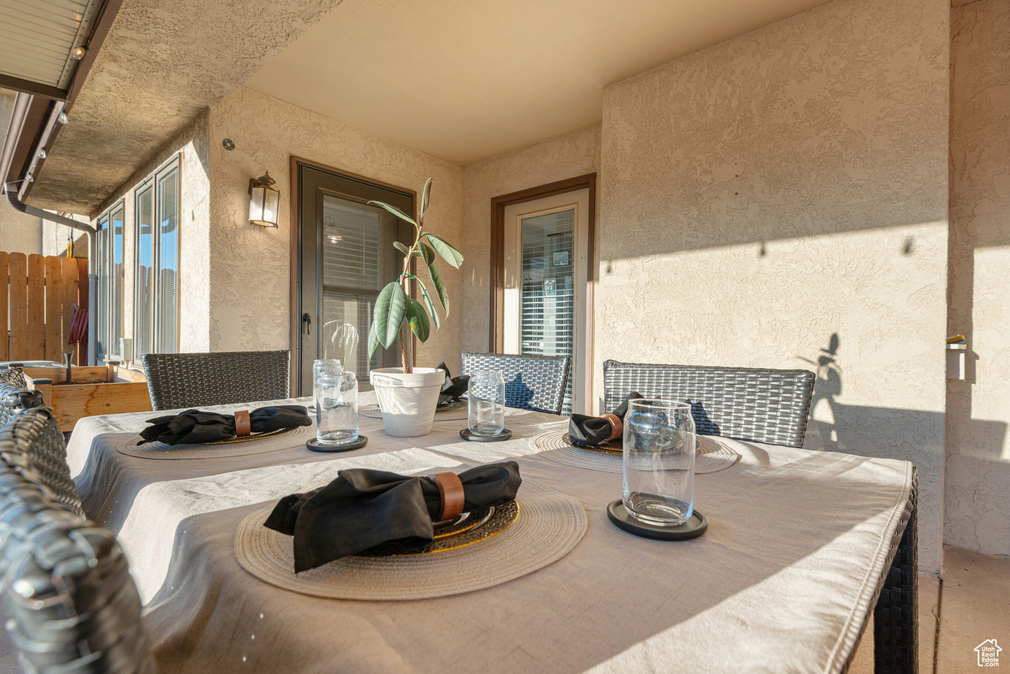 CANYON COURT 2 OF LAURELWOOD CONDO - Residential