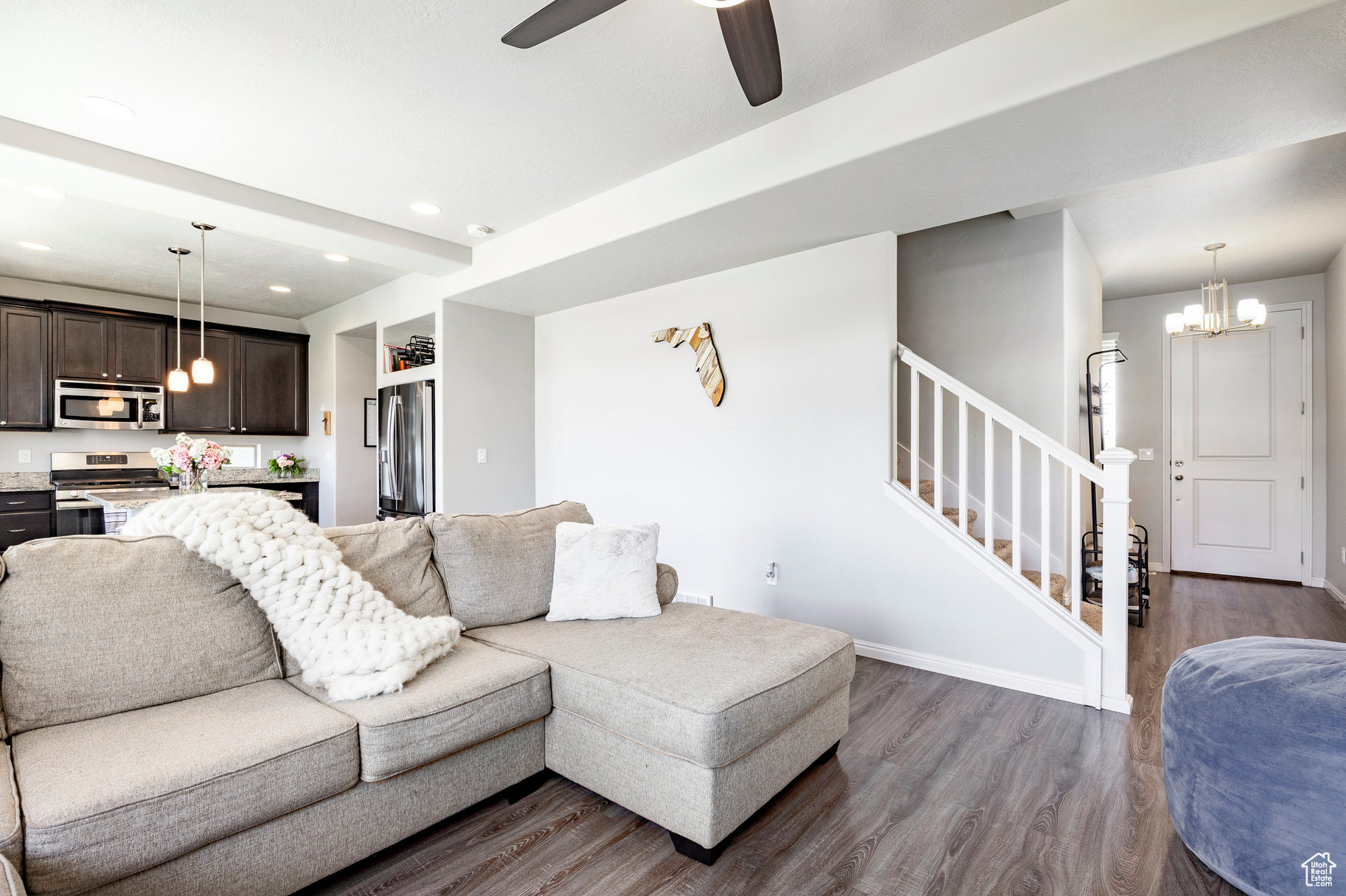 VALLEY STATION - Residential