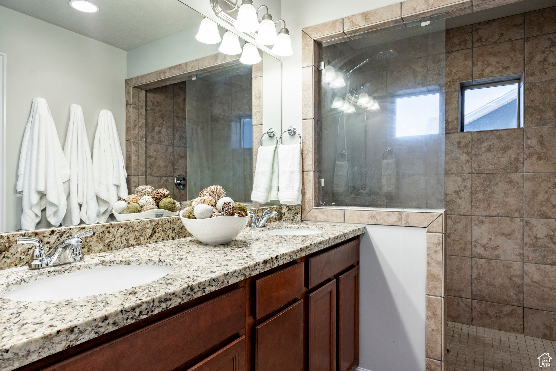 VALLEY STATION - Residential