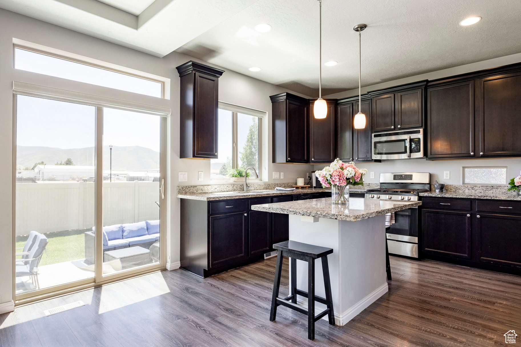 VALLEY STATION - Residential