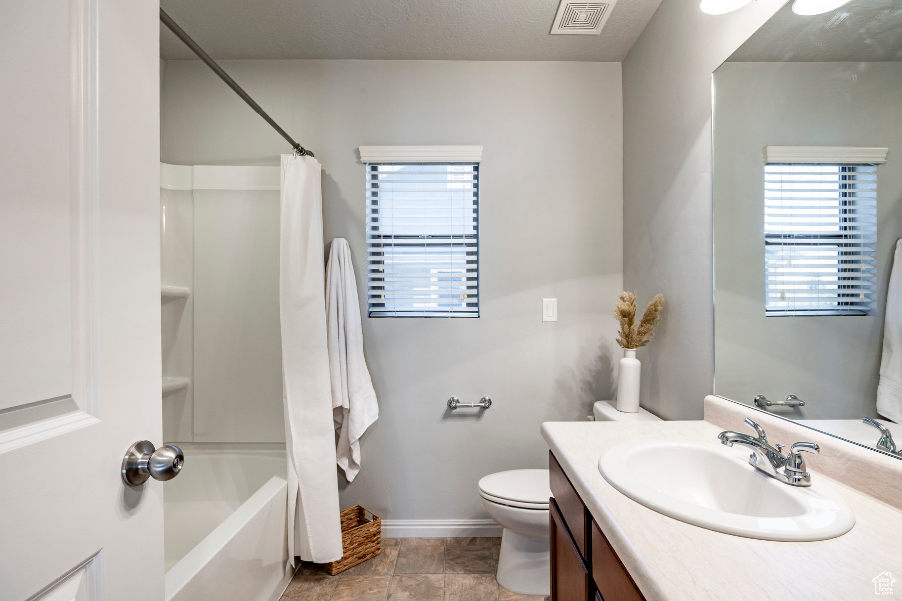 VALLEY STATION - Residential