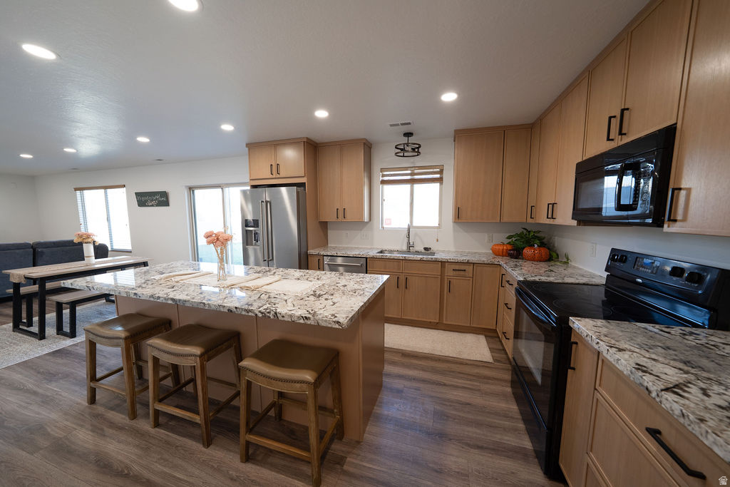 JORDAN WILLOWS II - Residential