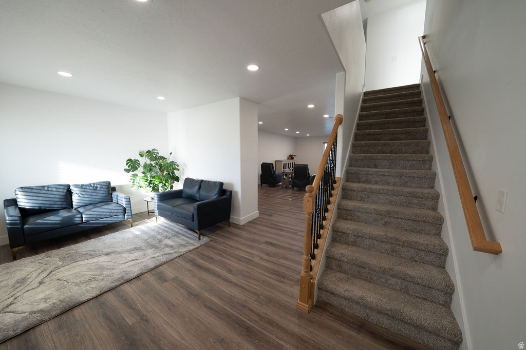 JORDAN WILLOWS II - Residential