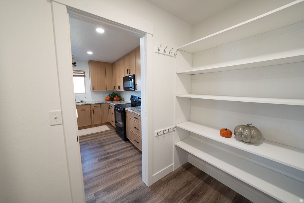 JORDAN WILLOWS II - Residential