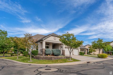 Photo of 14133 S SPYGLASS HILL DR, Draper, UT 84020 (MLS # 2113976)